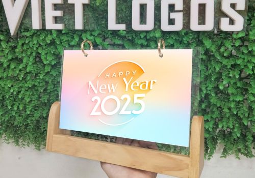 Vì Sao Lịch Đế Gỗ Là Quà Tặng Sang Trọng Cho Doanh Nghiệp? 